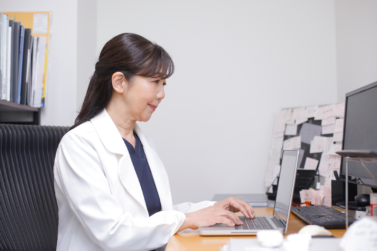 Happy Smile Factory 松原矯正歯科クリニック様の導入事例-(3)