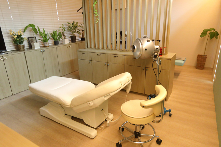 鍼灸サロンAKARI様の導入事例-(3)