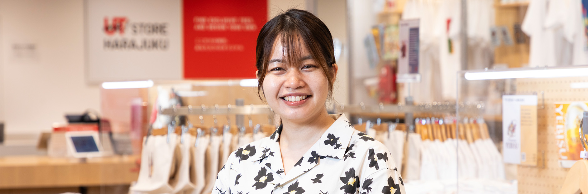 写真：ユニクロ 原宿店様のスタッフ