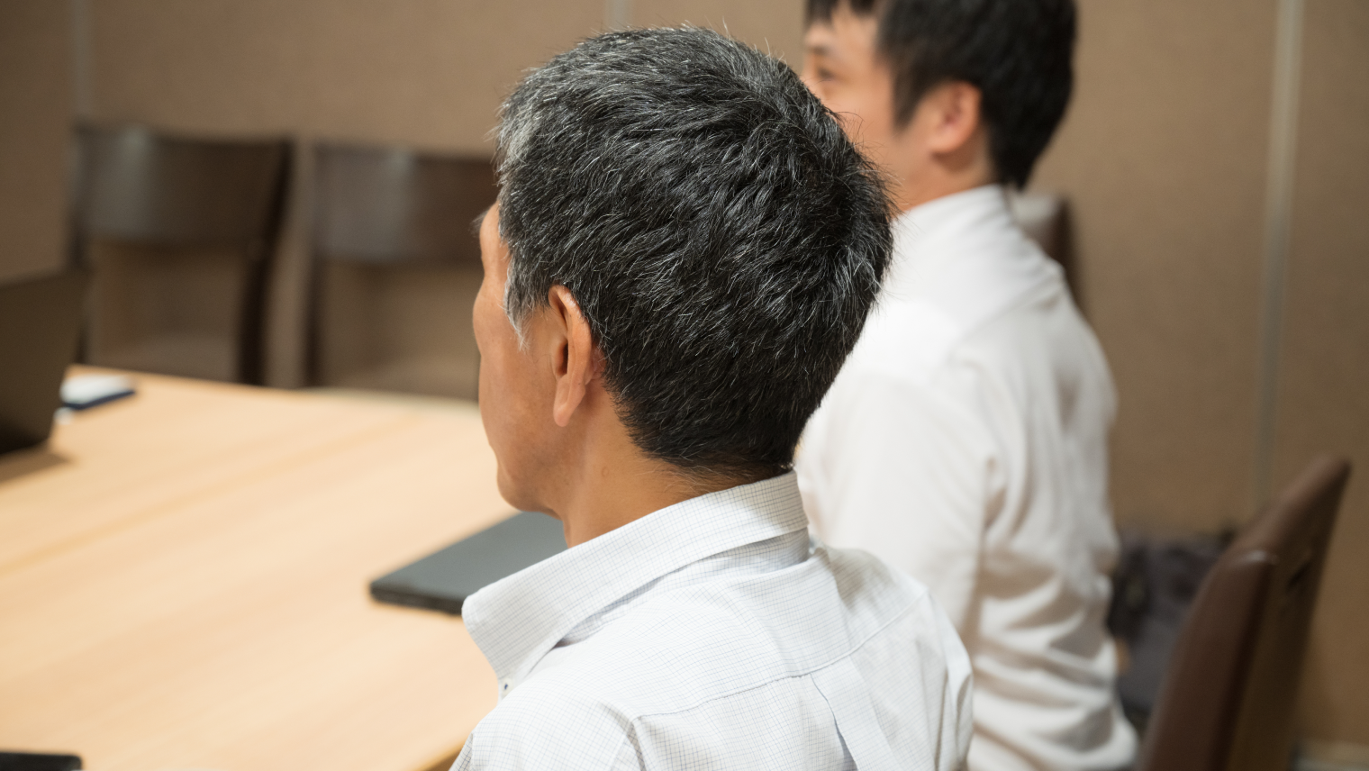 『Airワーク 給与支払』導入についてのインタビューが行われている様子