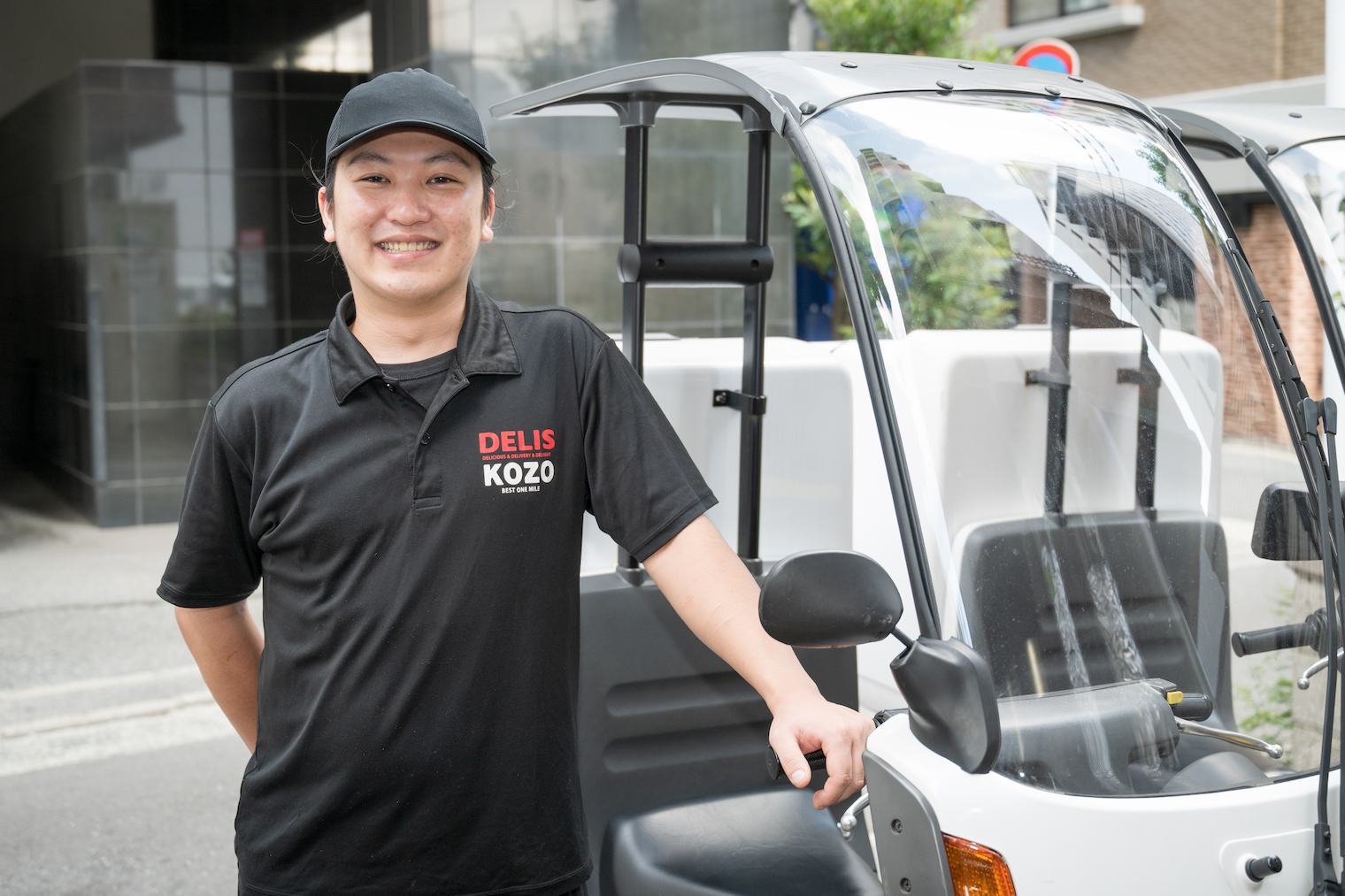 業種：グルメ　「即払い制度」導入後3か月で8名のスタッフを増員　株式会社十徳　従業員数：460名