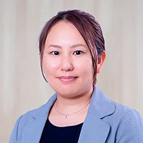 顔写真：サービス企画部 マネージャー 山本 知子 氏